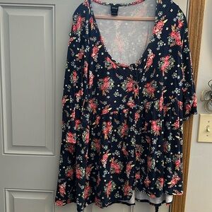 Preowned Disney long sleeve blouse plus size 3.